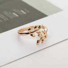 Load image into Gallery viewer, Leaf Ring - Secret Apparel
