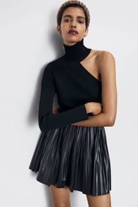 Pleated PU leather skirt - Secret Apparel