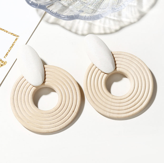 Wooden Round Earrings - Secret Apparel