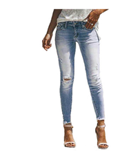 Load image into Gallery viewer, Low Waist Light Wash Jeans - Secret Apparel
