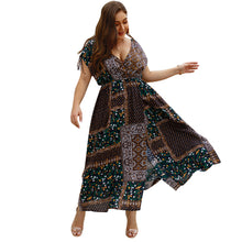 Load image into Gallery viewer, Plus size Printed Maxi Dress - Secret Apparel
