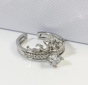 Crown Ring - Secret Apparel