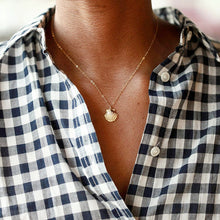 Load image into Gallery viewer, Alloy Shell Necklace - Secret Apparel
