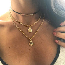 Load image into Gallery viewer, Clavicle Chain Necklace - Secret Apparel
