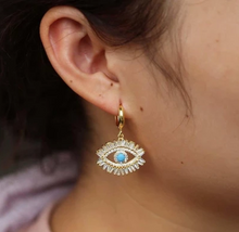 Load image into Gallery viewer, Eyes Styled Earrings - Secret Apparel
