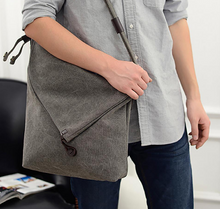 Load image into Gallery viewer, Women&#39;s shoulder bag - Secret Apparel
