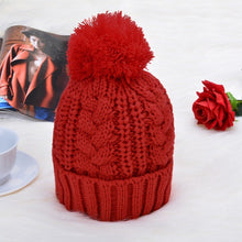 Load image into Gallery viewer, Warm Wool Scarf and Hat Set - Secret Apparel
