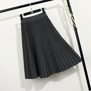 Pleated skirt - Secret Apparel