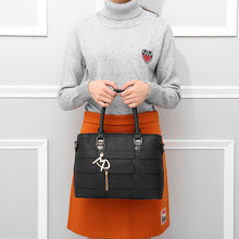 Load image into Gallery viewer, Casual Duffel Bag - Secret Apparel
