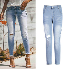 Load image into Gallery viewer, Low Waist Light Wash Jeans - Secret Apparel
