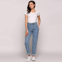 Load image into Gallery viewer, Straight leg Mom Jeans - Secret Apparel
