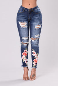 Distressed Embroidered Skinny Jeans - Secret Apparel