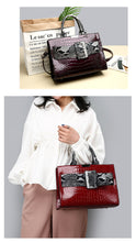 Load image into Gallery viewer, Detachable Shoulder Strap Handbag - Secret Apparel
